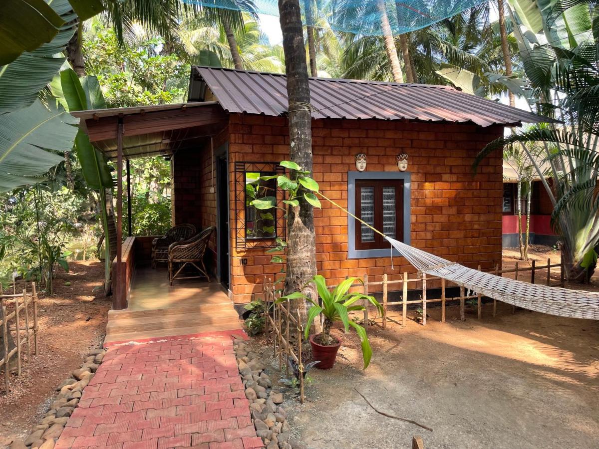 Palm Trees Ayurvedic Heritage Patnem Beach Bagian luar foto