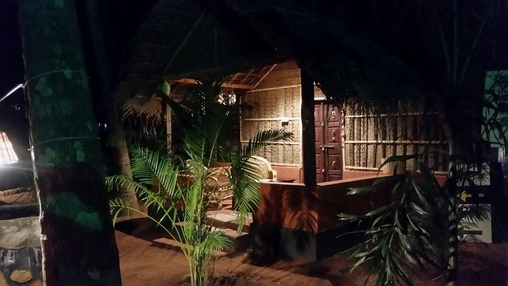 Palm Trees Ayurvedic Heritage Patnem Beach Bagian luar foto