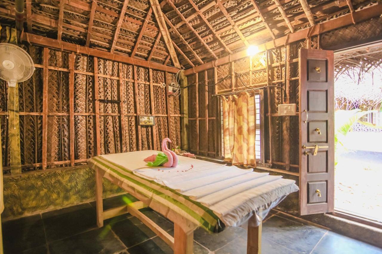 Palm Trees Ayurvedic Heritage Patnem Beach Bagian luar foto