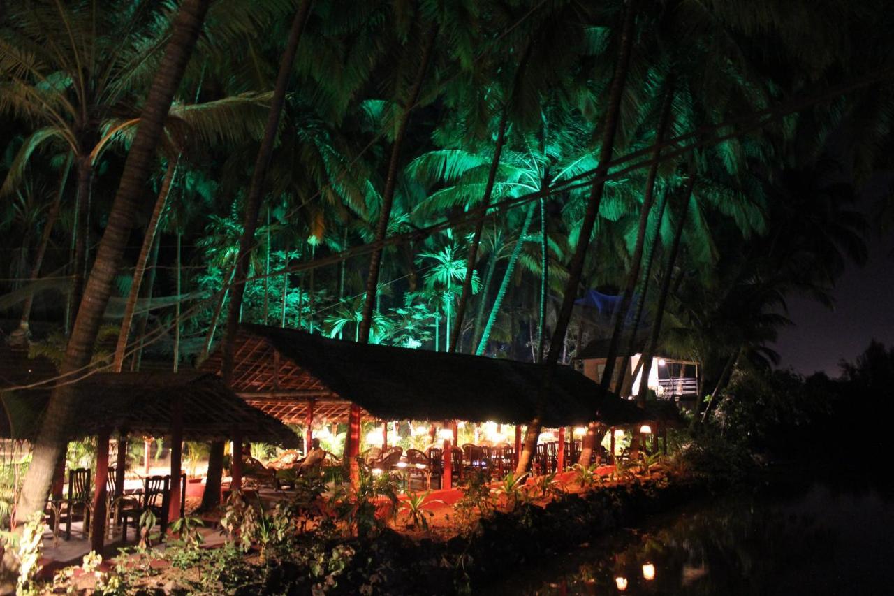 Palm Trees Ayurvedic Heritage Patnem Beach Bagian luar foto