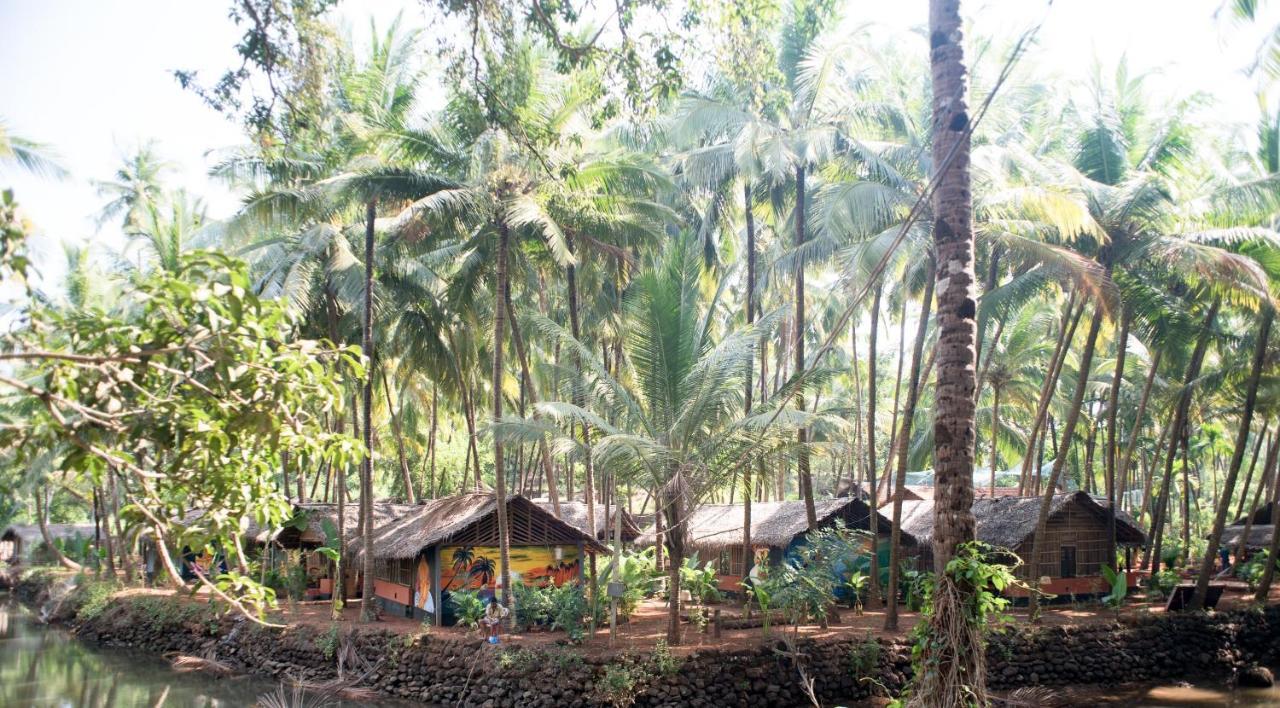 Palm Trees Ayurvedic Heritage Patnem Beach Bagian luar foto